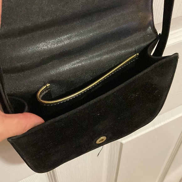 Vintage black suede shoulder bag - Picture 4 of 7